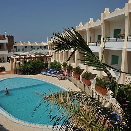 Cala Saracena Resort Торре-Вадо Екстер'єр фото